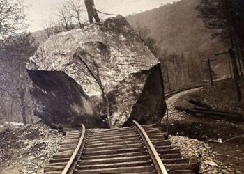 Как ранее гуцули протестовали против вырубки Карпат (ФОТОФАКТ)