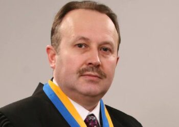 «Конституция вечна!» — Судья от Львовщины Гирич С. В.