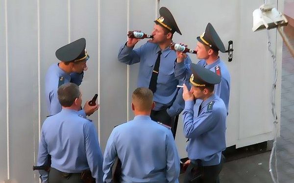 Рейды кадровиков по районным отделениям полиции Украины