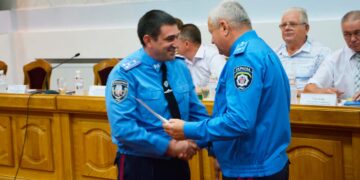 Золотоноша запил!