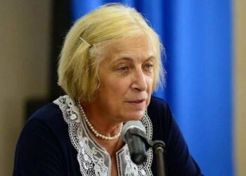 ПРОИСХОДИТ ИСКУССТВЕННОЕ ПСИХИЧЕСКОЕ ЗАРАЖЕНИЕ ОБЩЕСТВА