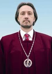 Судья КСУ: «Такого рода управление становится вызовом для государства»
