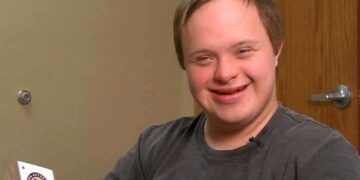 Большинство детей с аутизмом не рождаются с ним