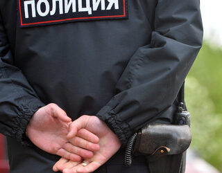 Как побороть страх перед вооруженным чиновником?