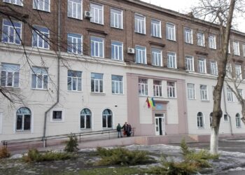 Запорожские дети должны пойти в школу