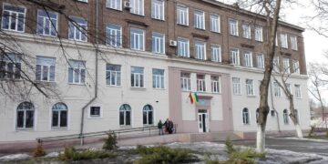 Запорожские дети должны пойти в школу