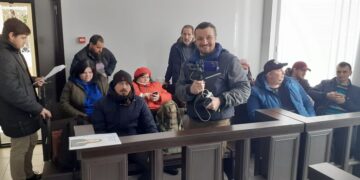 УДИВИТЕЛЬНЫЕ ЛЮДИ