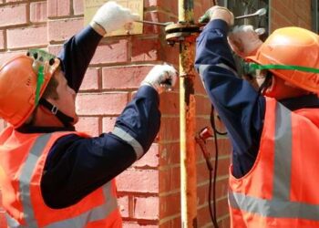 Запорожгаз забаррикадировался диванами