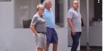 Зачем Биллу сиськи?