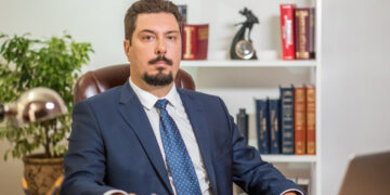 Большая палата опустила офис Президента