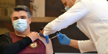 Президент Хорватии разоблачает факцинацию