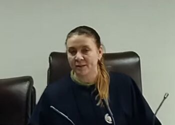 Охрана исполняет устные указания судьи Варнавской